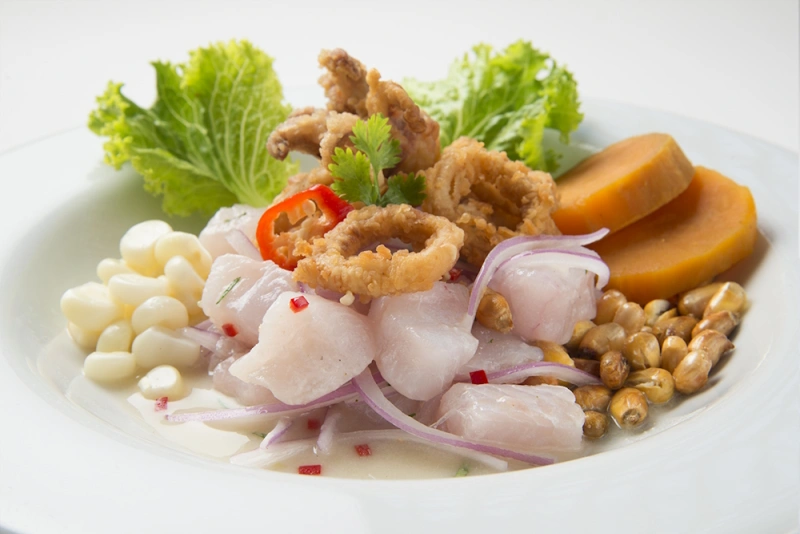 plato de ceviche carretillero